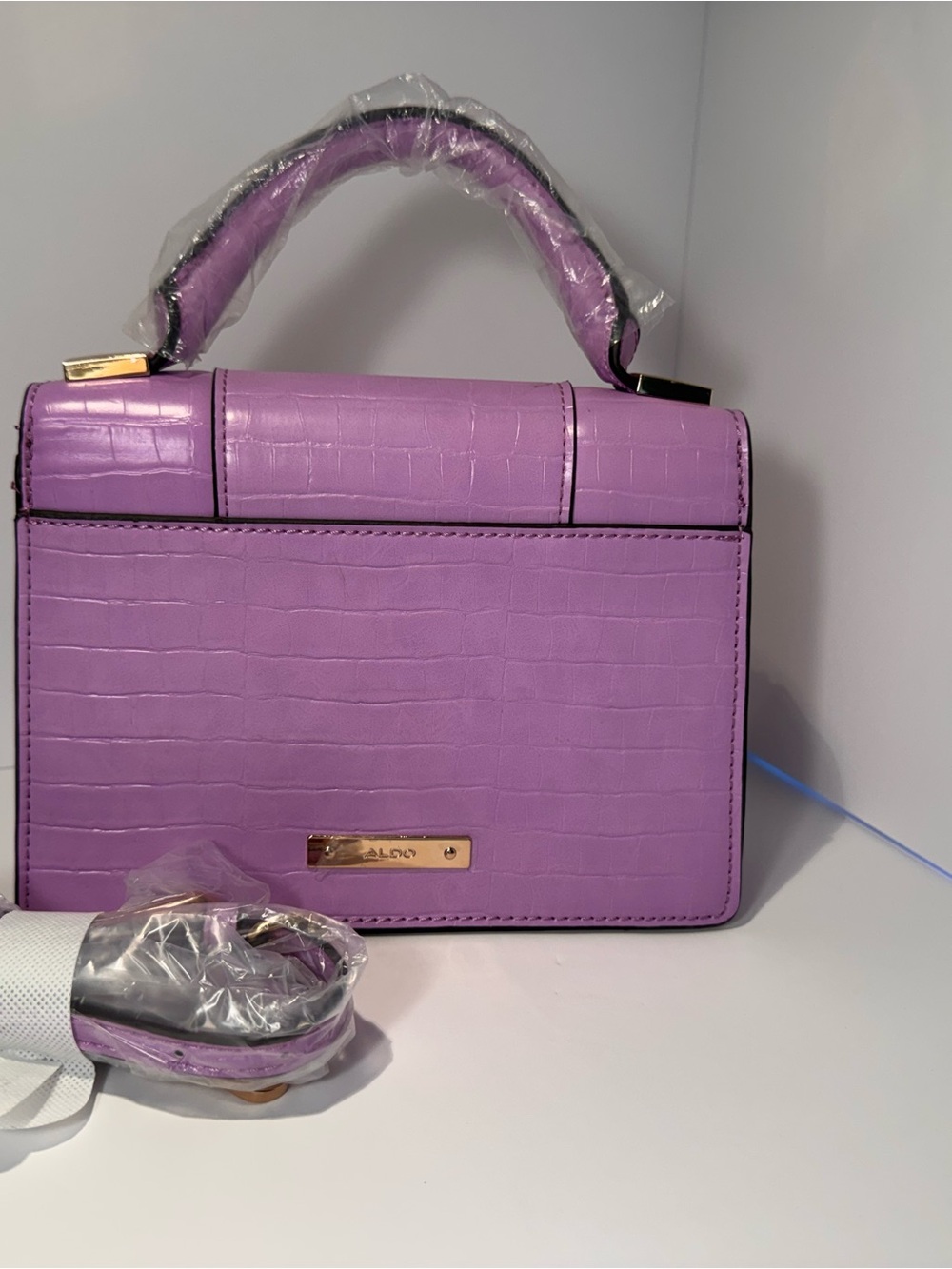 ALDO Lavender Croc Embossed Top Handle Crossbody Bag | New without tags - Picture 3 of 8